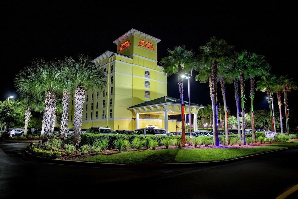 Hampton Inn & Suites Jacksonville Deerwood Park photo 3