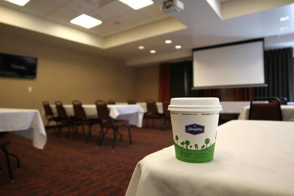 Hampton Inn & Suites Grand Forks