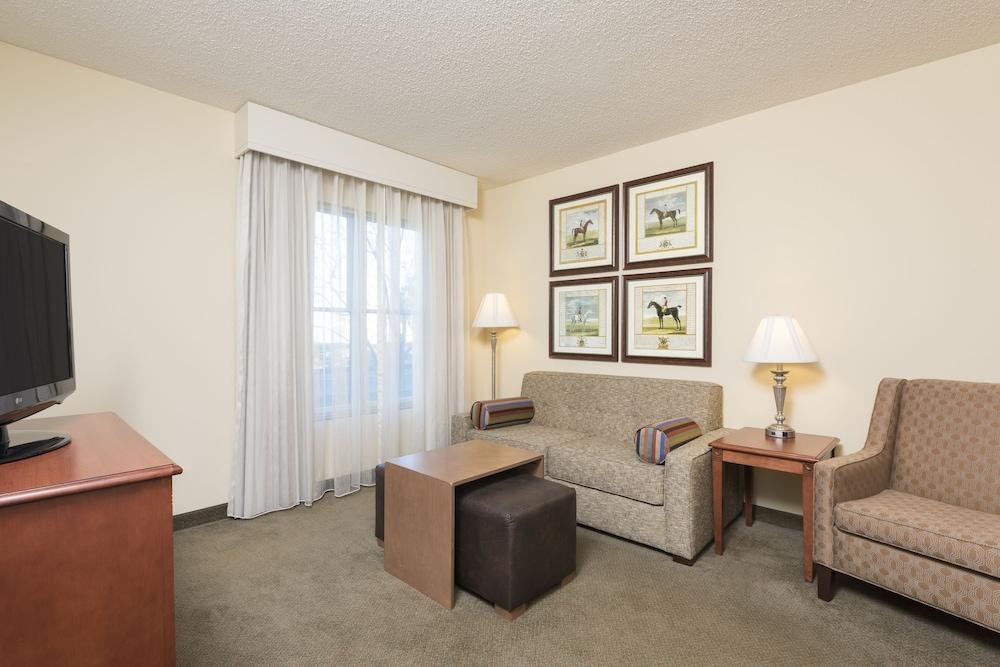 Homewood Suites by Hilton Lexington-Hamburg photo 2