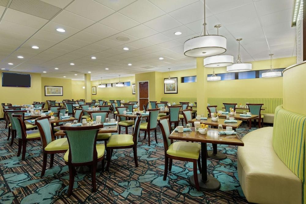 DoubleTree by Hilton Richmond - Midlothian photo 3