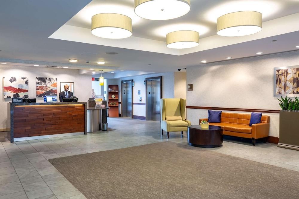 DoubleTree by Hilton Boston Bayside photo 2