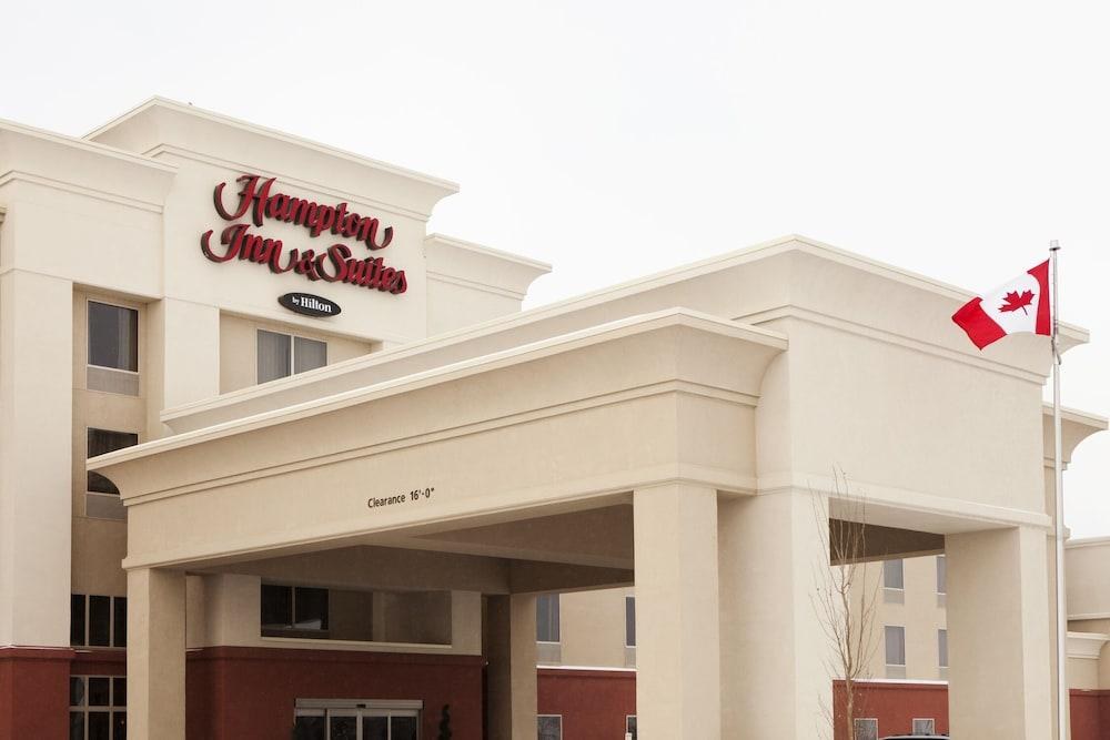 Hampton Inn & Suites by Hilton Lethbridge photo 3