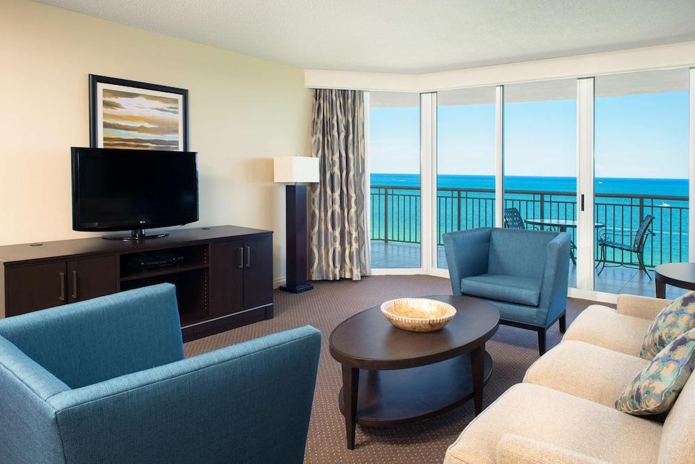 DoubleTree Resort & Spa by Hilton Ocean Point-N. Miami Beach photo 3