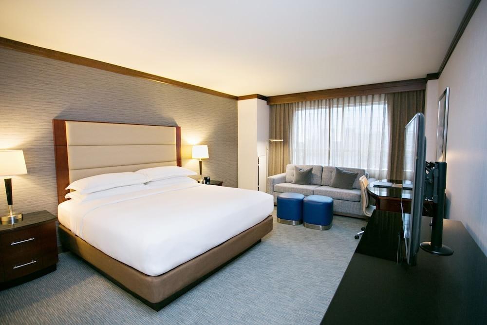 Hilton Minneapolis/Bloomington photo 2