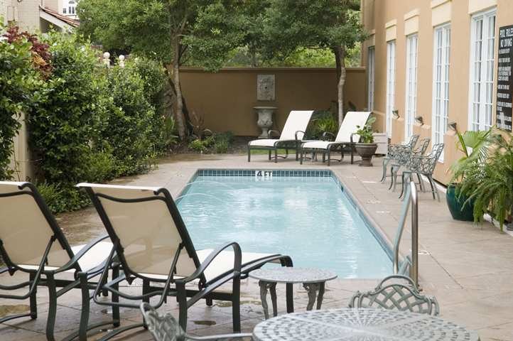 Hampton Inn New Orleans-St. Charles Ave./Garden District photo 2