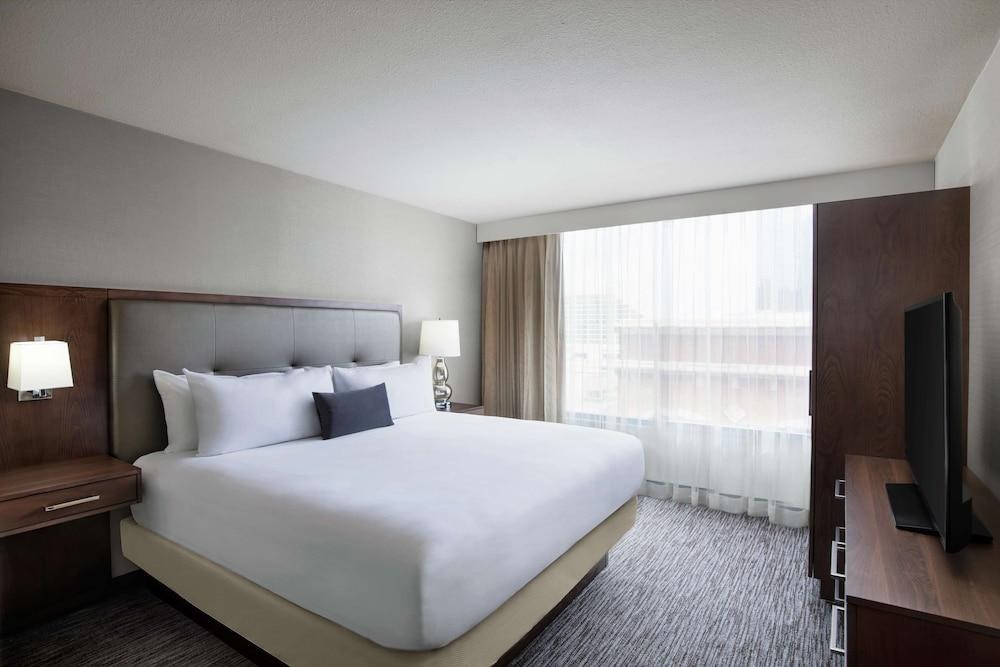 Embassy Suites by Hilton Fort Worth Downtown photo 4