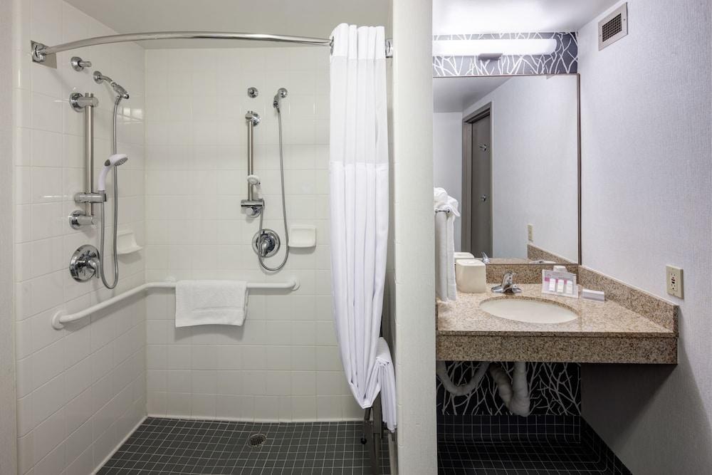 Hilton Garden Inn Sacramento/South Natomas photo 2