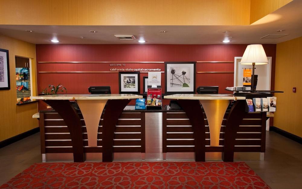 Hampton Inn & Suites Sacramento-Cal Expo photo 3