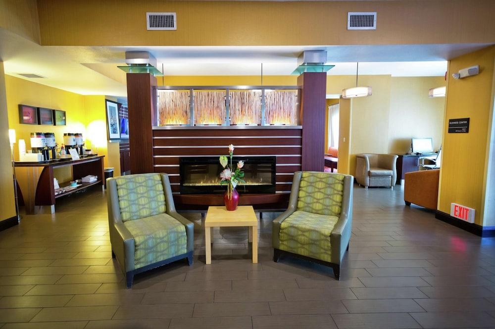 Hampton Inn & Suites Sacramento-Cal Expo photo 4