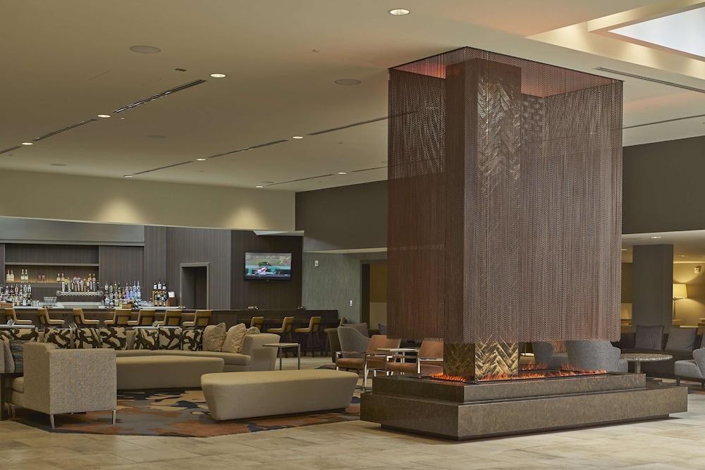 Hilton Raleigh North Hills photo 2