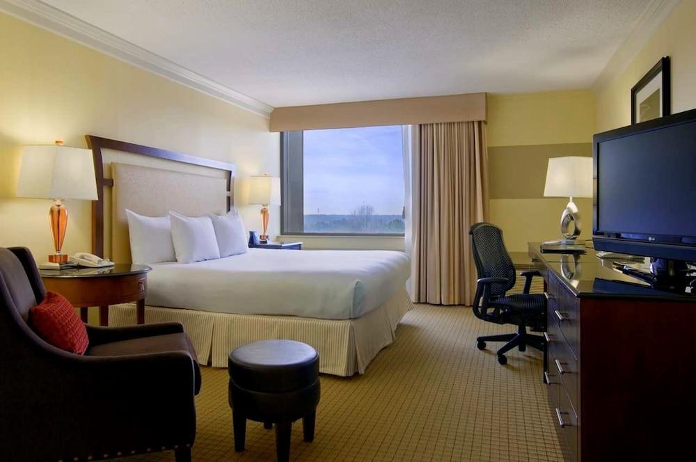 Hilton Raleigh North Hills photo 4