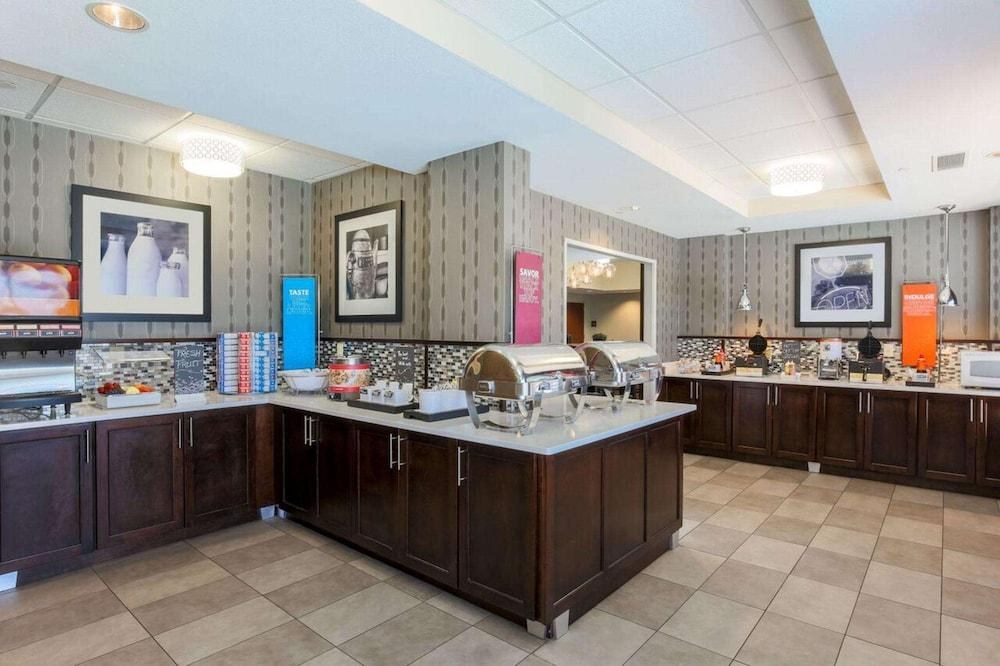 Hampton Inn Memphis-Southwind photo 4