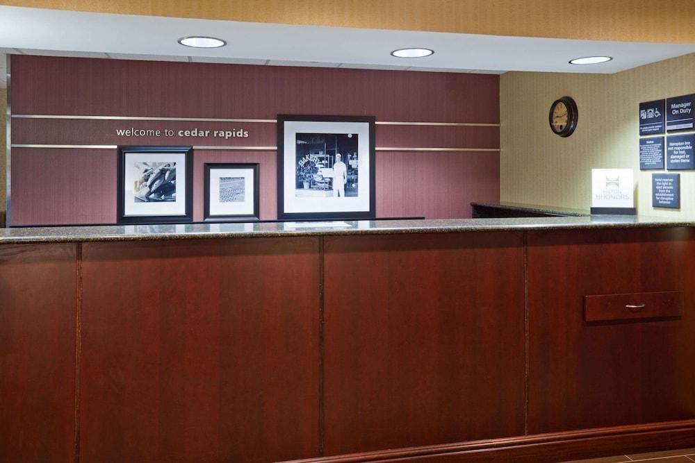 Hampton Inn Cedar Rapids photo 3