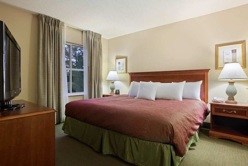 Homewood Suites by Hilton Tallahassee photo 1