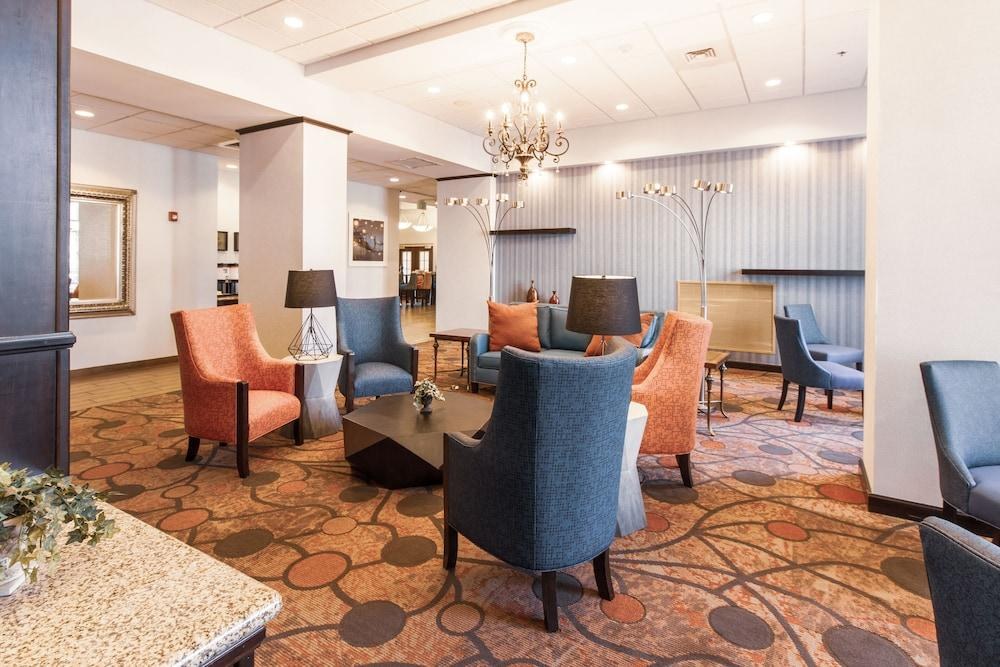 Hampton Inn & Suites Huntsville Hampton Cove photo 4