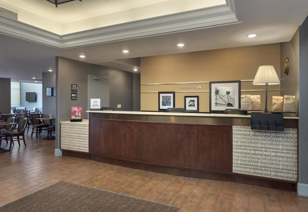Hampton Inn NY-JFK photo 1