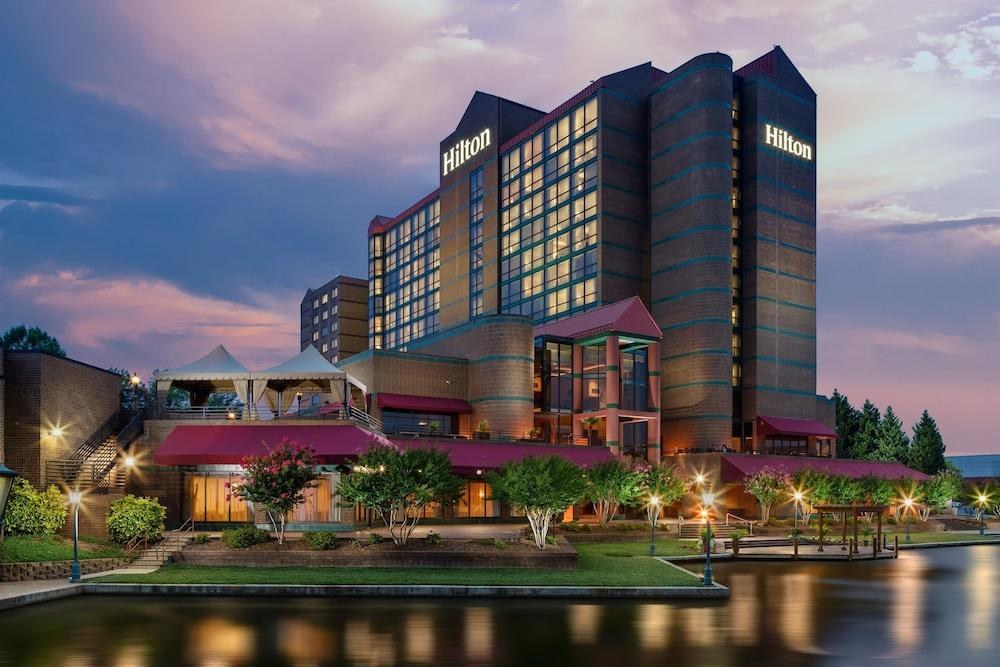 Hilton Charlotte University Place photo 4