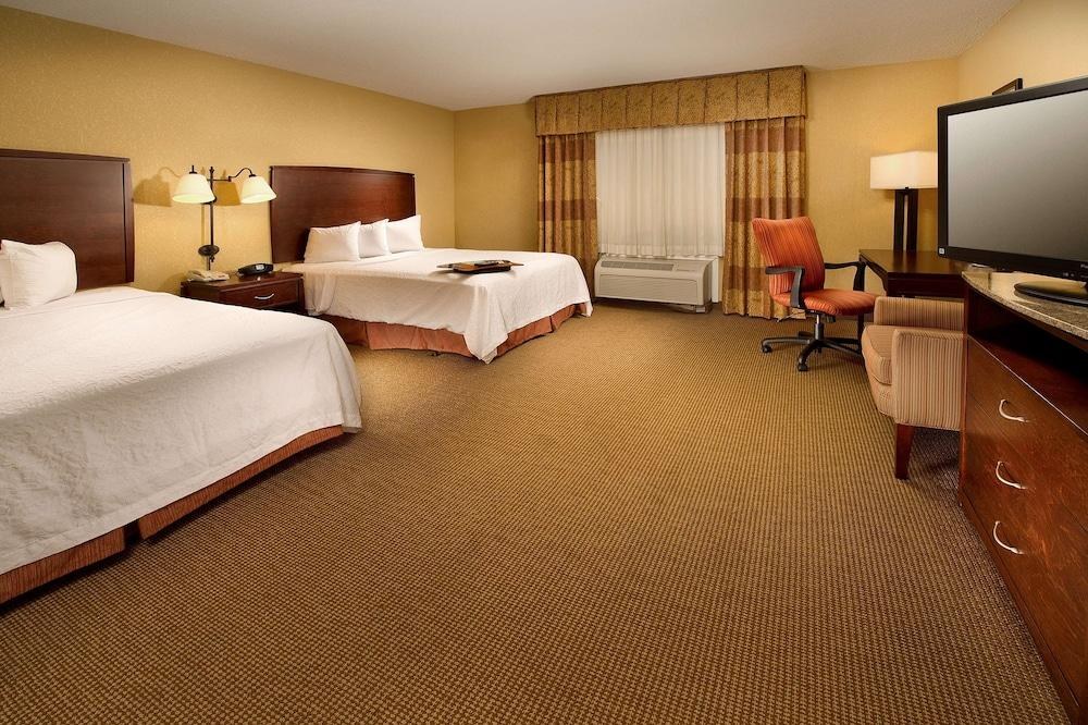 Hampton Inn & Suites San Antonio-Airport photo 4