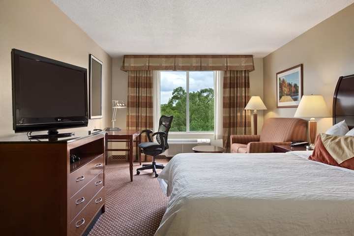 Hilton Garden Inn Chicago/Oakbrook Terrace photo 1