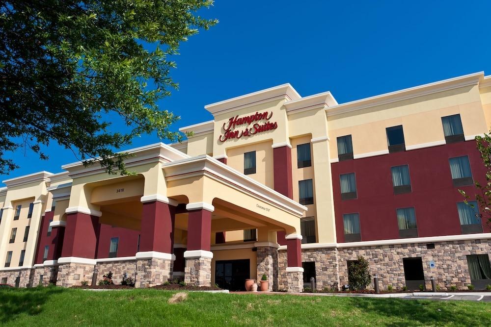 Hampton Inn & Suites Tulsa/Central photo 2