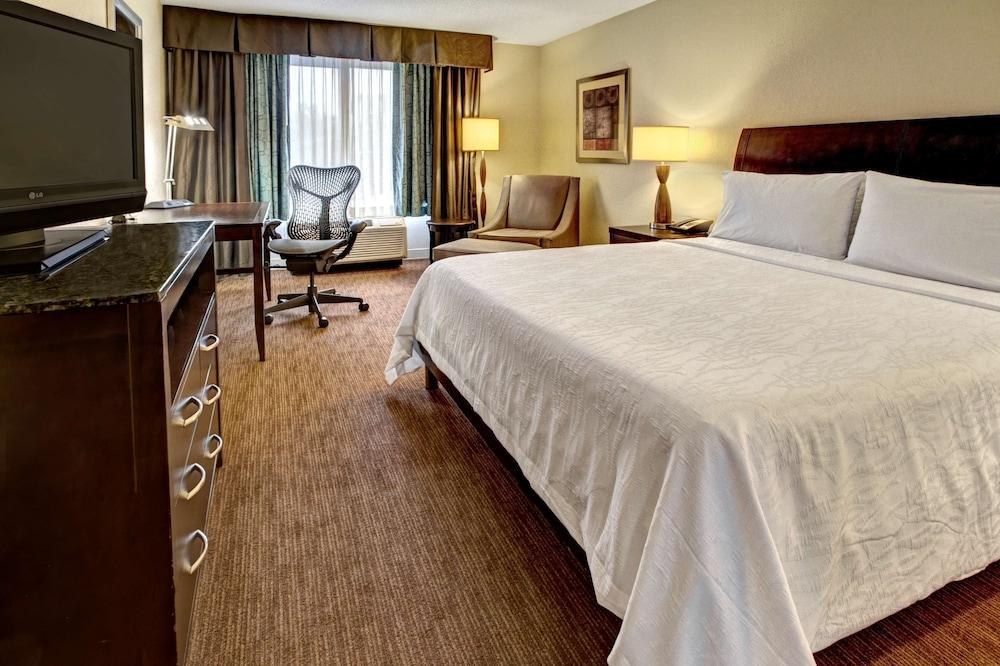 Hilton Garden Inn Nashville Airport photo 2