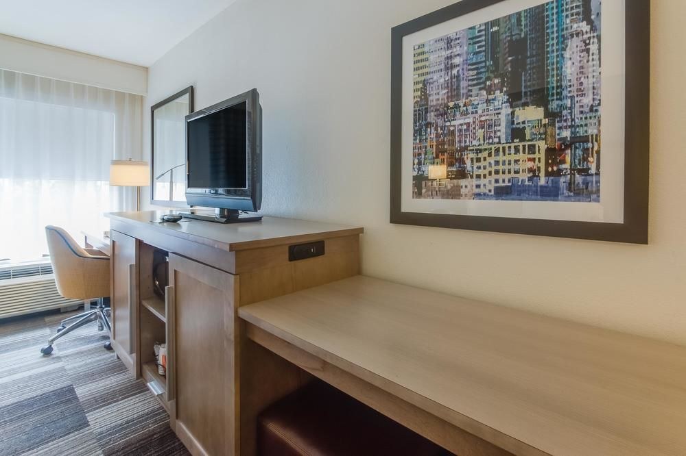 Hampton Inn Bellevue / Nashville-I-40 West