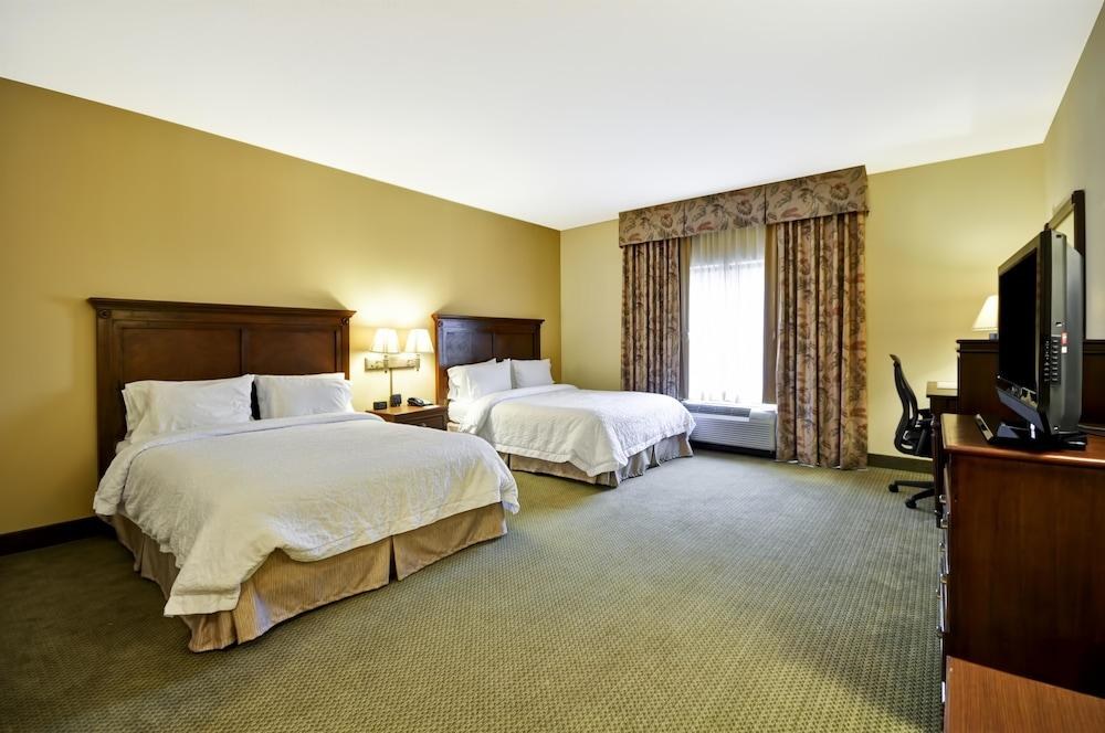 Hampton Inn & Suites North Charleston-University Blvd photo 3