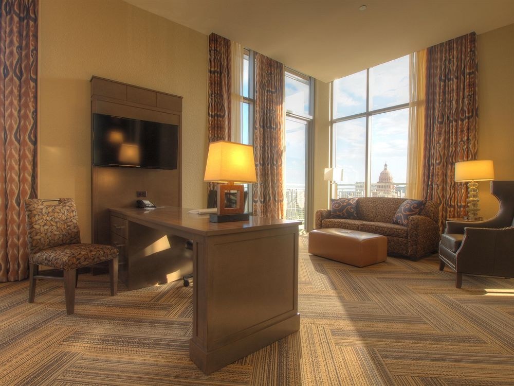 Hampton Inn & Suites Austin @ The University/Capitol photo 1