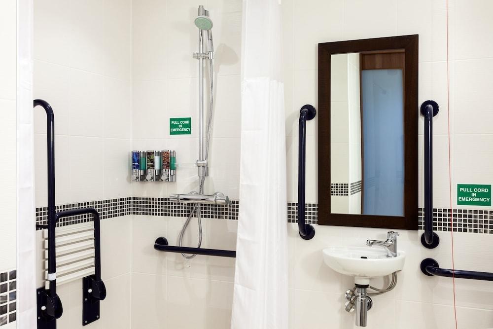 Hampton by Hilton Birmingham Jewellery Quarter photo 2