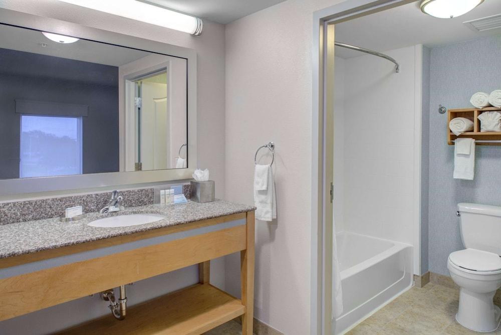 Hampton Inn & Suites Sarasota/Bradenton-Airport photo 2