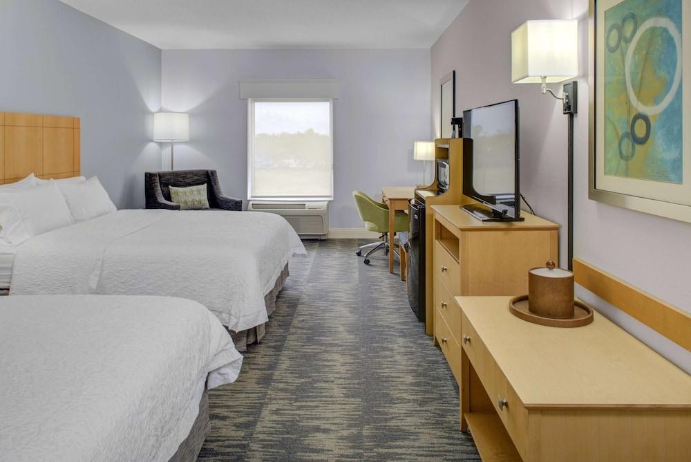Hampton Inn & Suites Sarasota/Bradenton-Airport photo 3