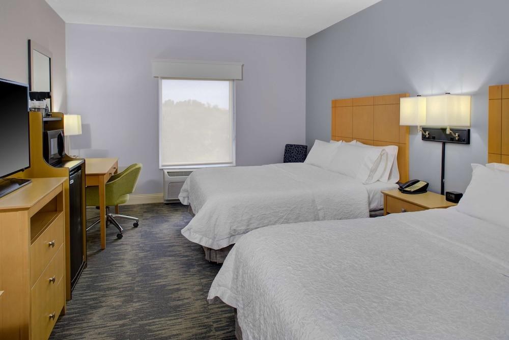 Hampton Inn & Suites Sarasota/Bradenton-Airport photo 4