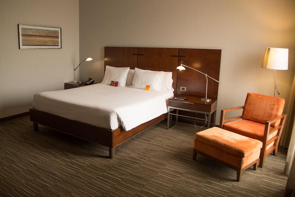 Hilton Garden Inn Santiago Airport photo 2