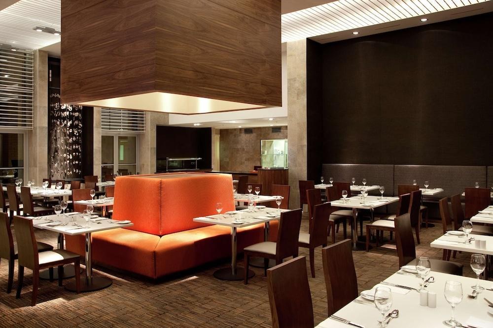 Hilton Garden Inn Santiago Airport photo 4
