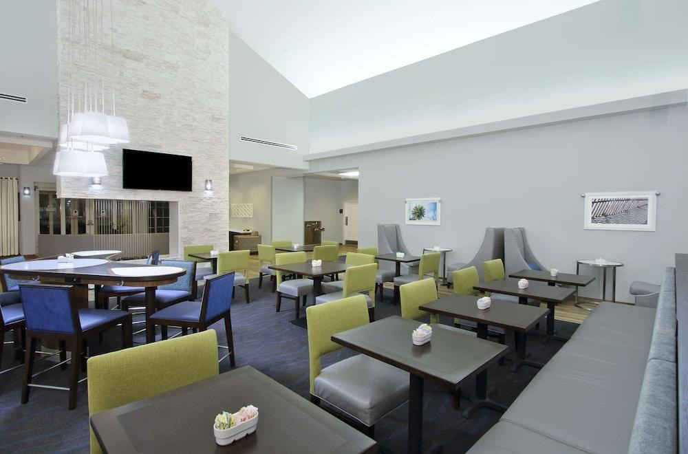 Homewood Suites by Hilton Miami - Airport West photo 2