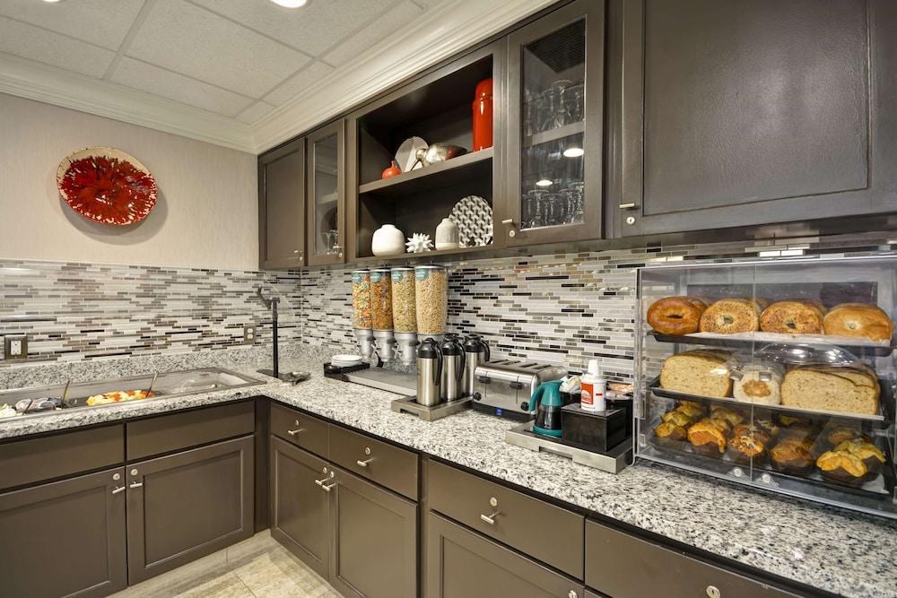 Homewood Suites by Hilton Ithaca photo 4