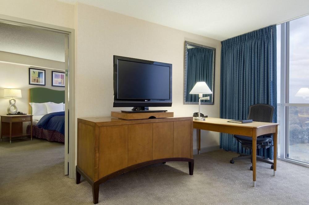 Hilton Memphis photo 2