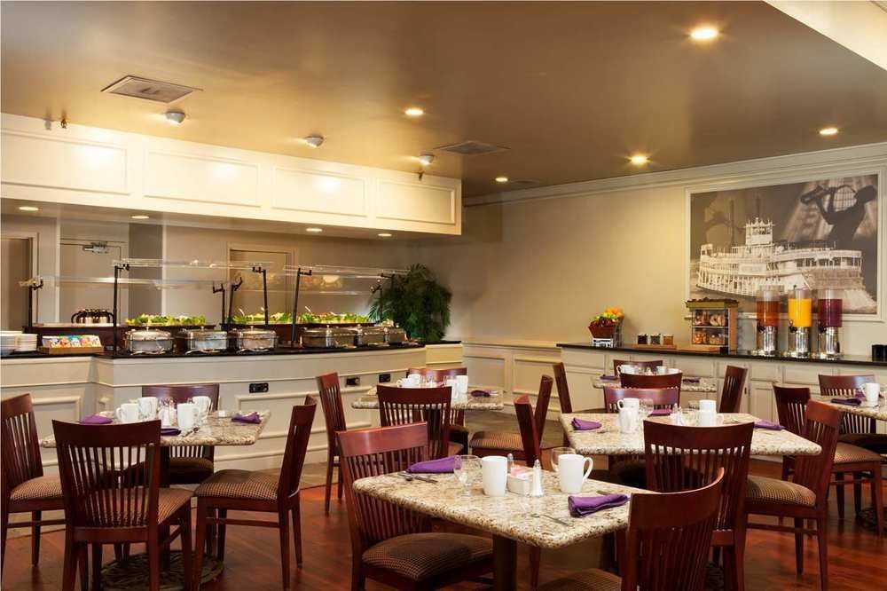 DoubleTree by Hilton New Orleans