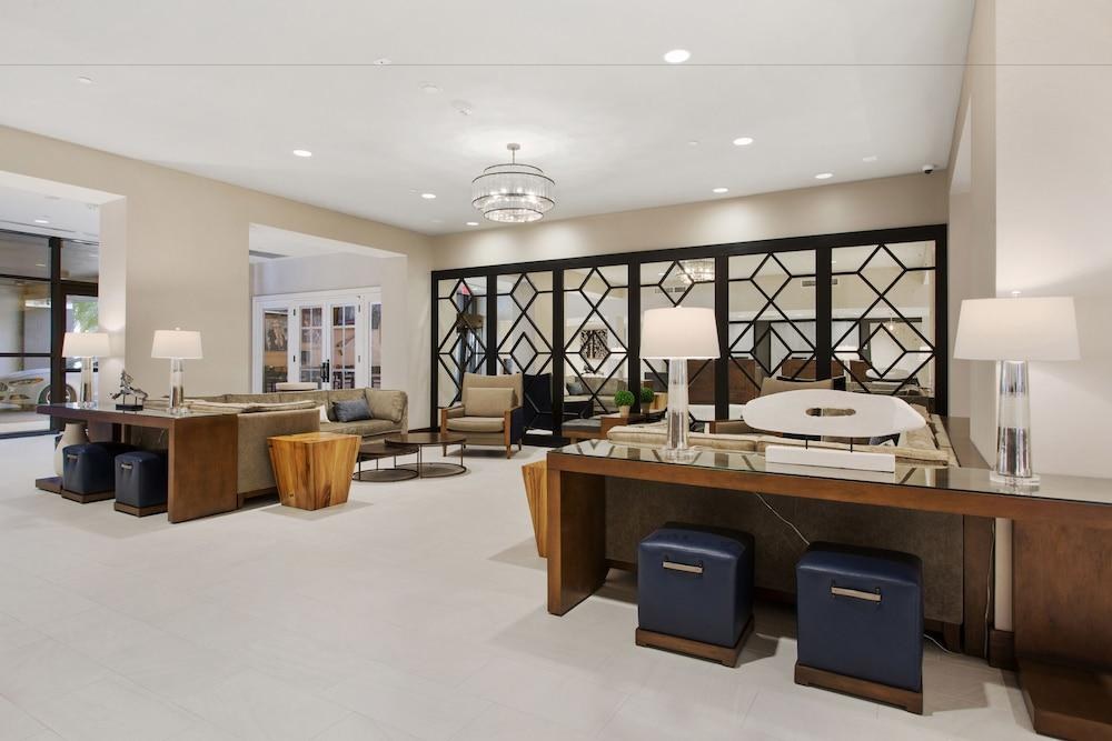 DoubleTree by Hilton New Orleans photo 2