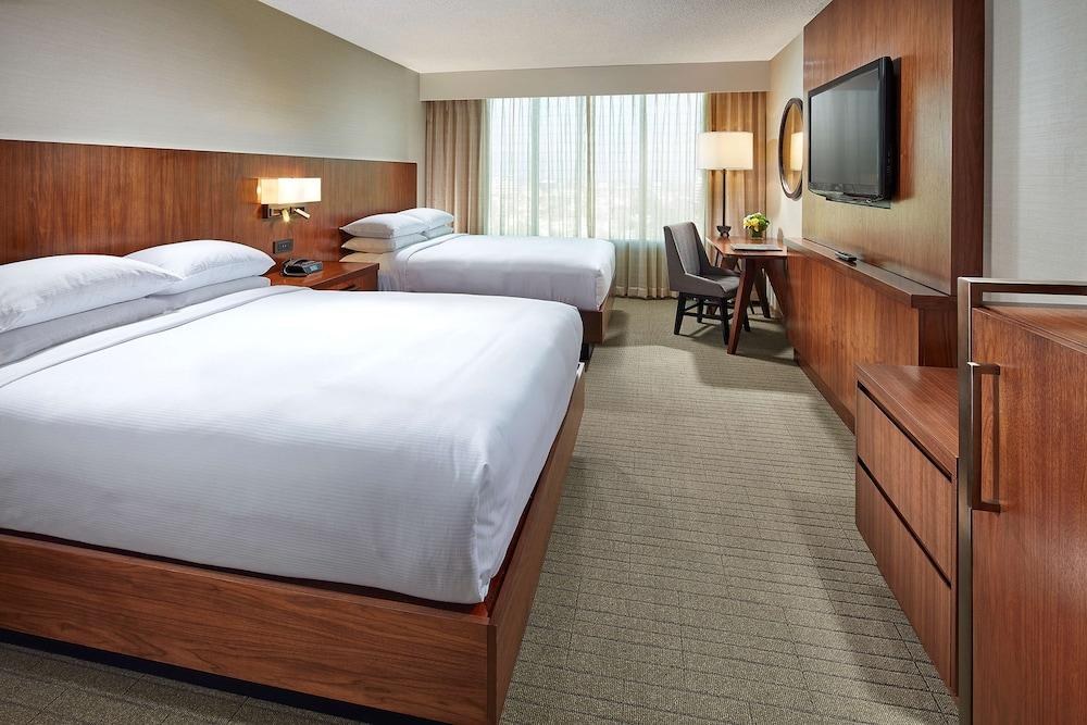 Hilton Pasadena photo 4