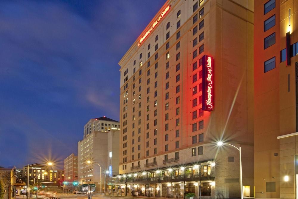 Hampton Inn & Suites Austin-Downtown/Convention Center photo 2