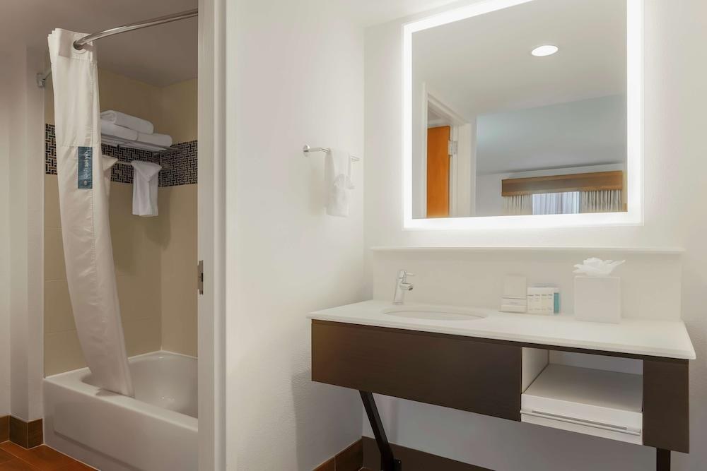 Hampton Inn & Suites Austin-Downtown/Convention Center photo 4