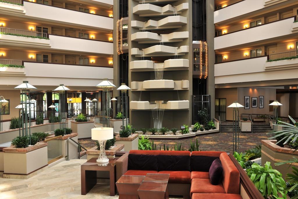 Embassy Suites by Hilton Des Moines Downtown photo 1
