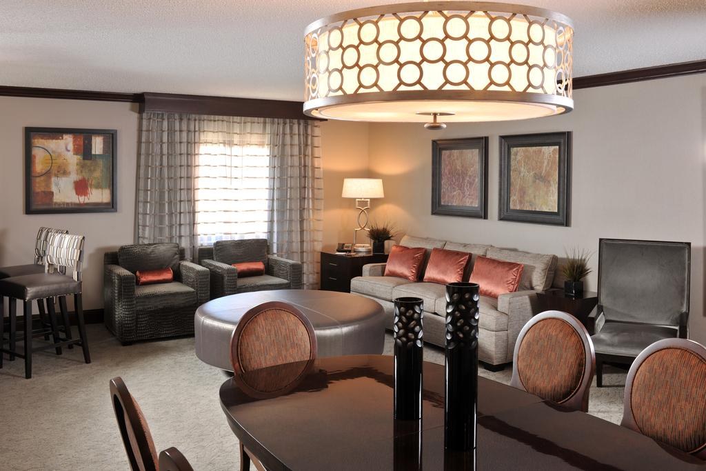 Embassy Suites by Hilton Des Moines Downtown photo 4