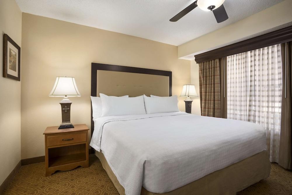 Homewood Suites by Hilton Dallas-Park Central Area photo 2