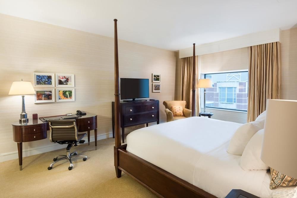 Hilton Lexington/Downtown photo 1