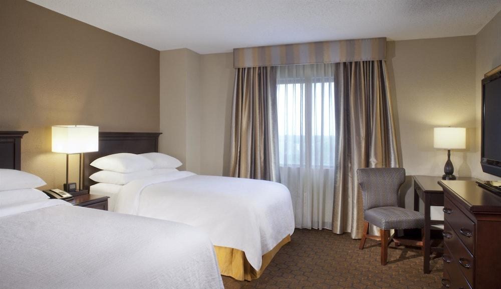 Embassy Suites by Hilton Dallas Near the Galleria photo 2
