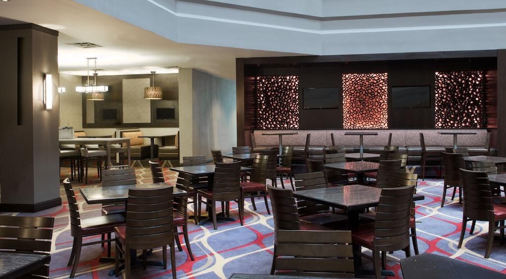 Embassy Suites by Hilton Dallas Near the Galleria photo 4
