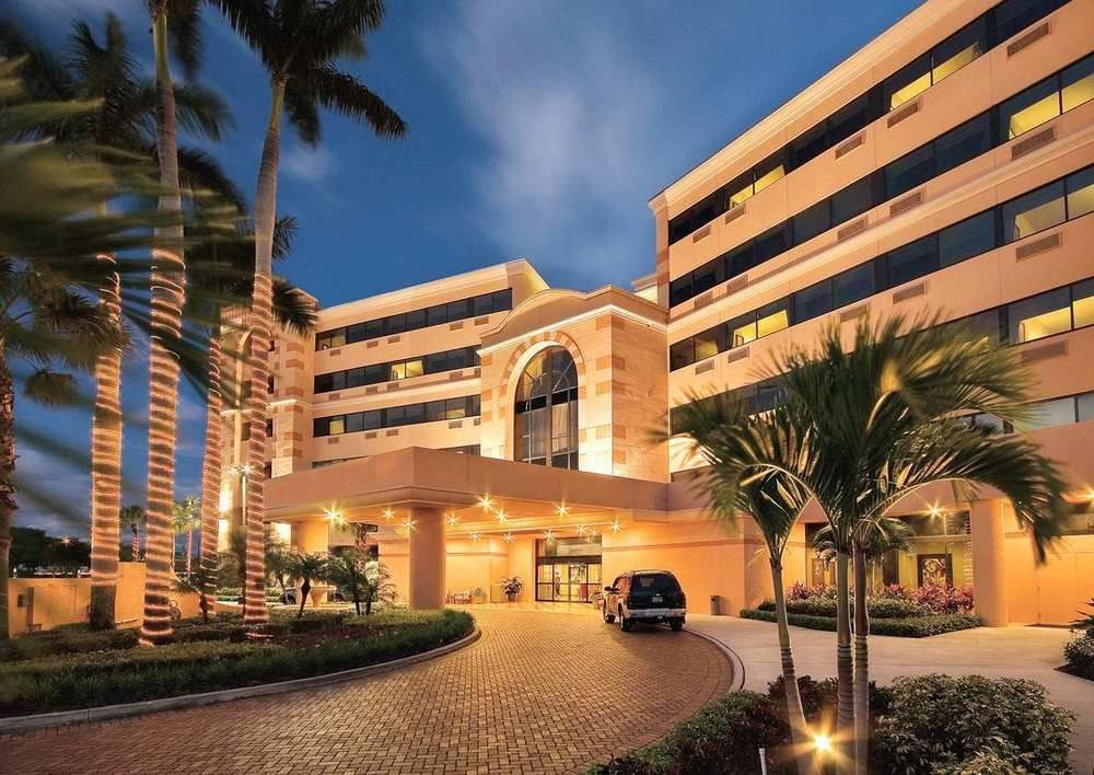 DoubleTree by Hilton West Palm Beach Airport photo 1