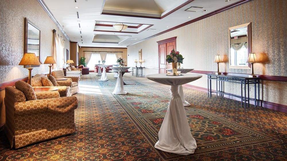 Hilton Garden Inn Milwaukee Northwest Conference Center photo 1